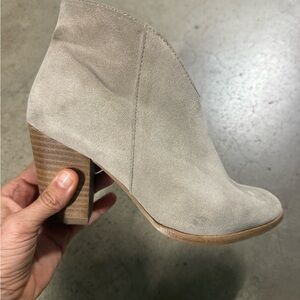 Seychelles Women's Ankle Booties - Soft Gray